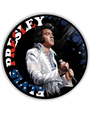 Elvis Presley en costume blanc